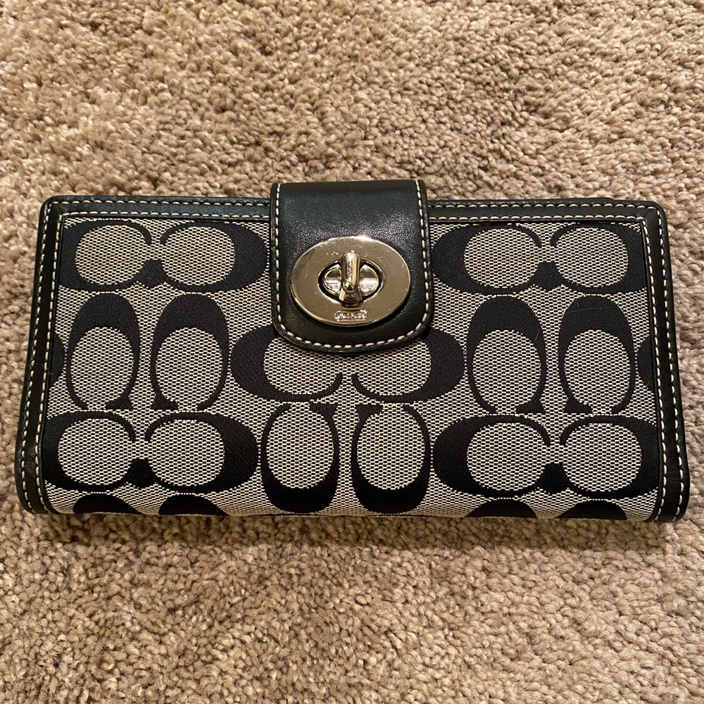 Coach signature wallet